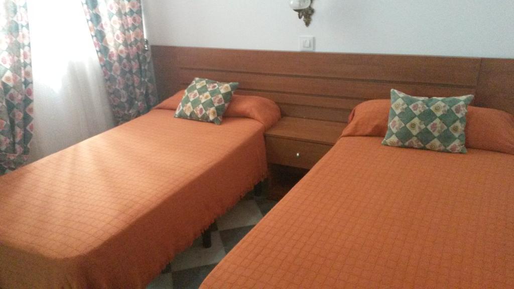 Hostal Centro Sol Cadiz Bagian luar foto
