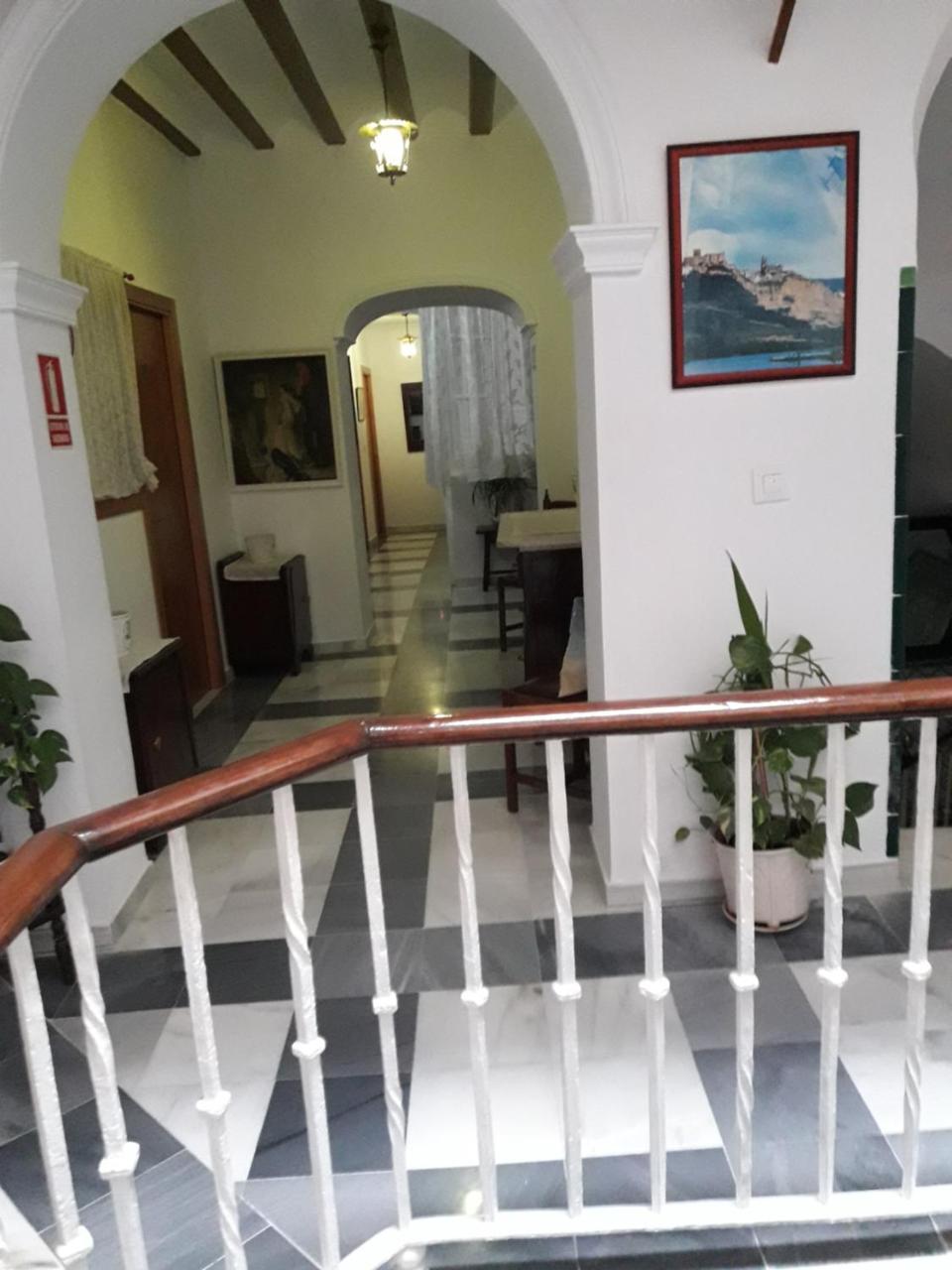 Hostal Centro Sol Cadiz Bagian luar foto
